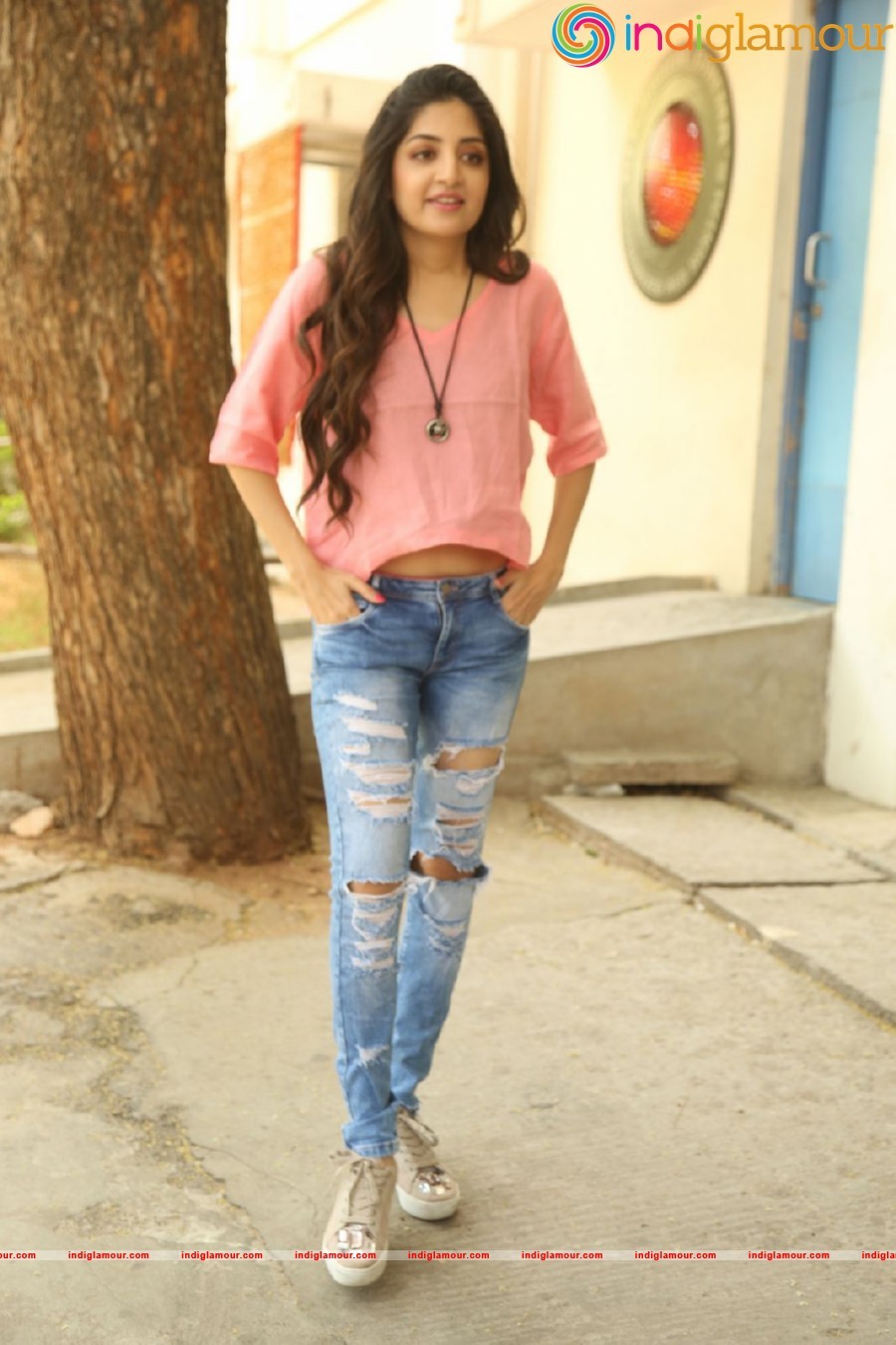 Poonam Kaur Actress hd photo