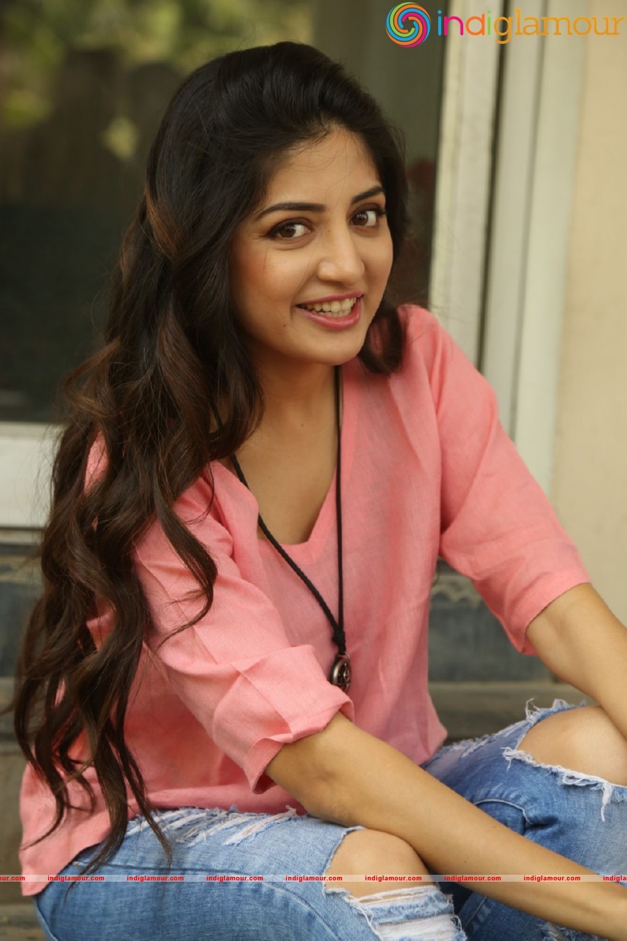 Poonam Kaur Actress hd photo