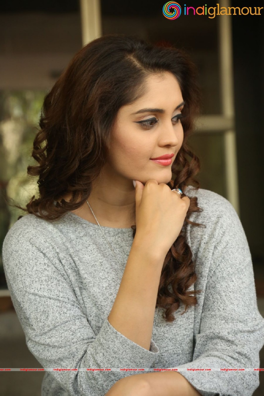 Surbhi Actress hd photo