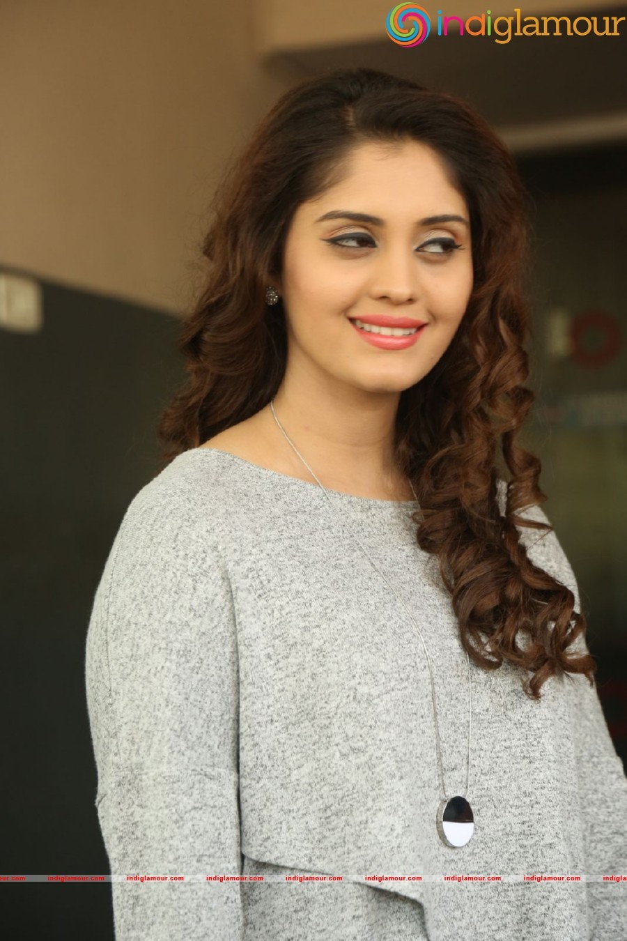 Surbhi Actress hd photo