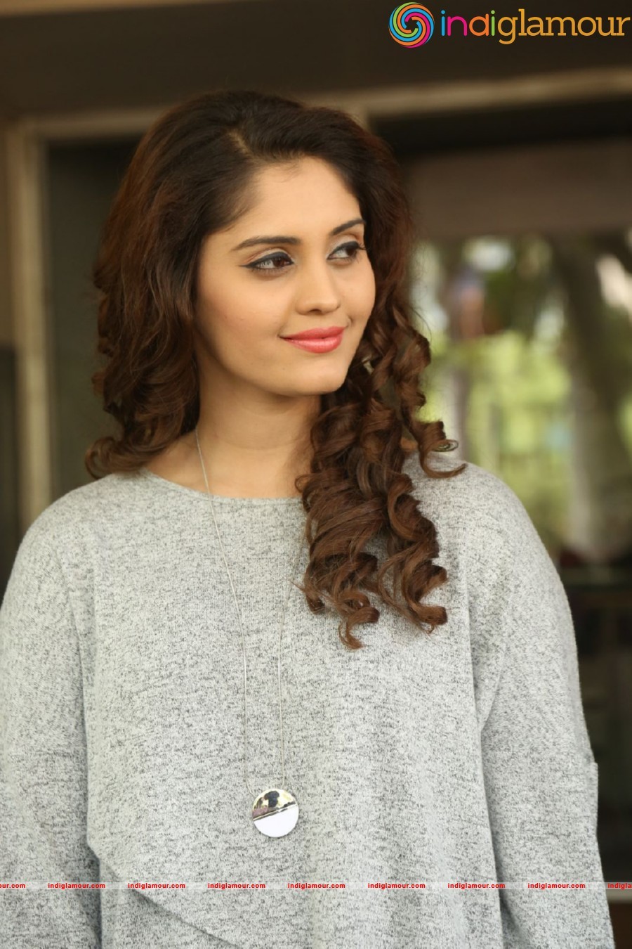 Surbhi Actress hd photo