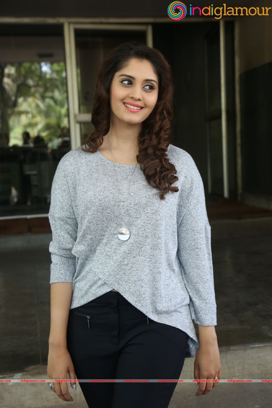 Surbhi Actress hd photo