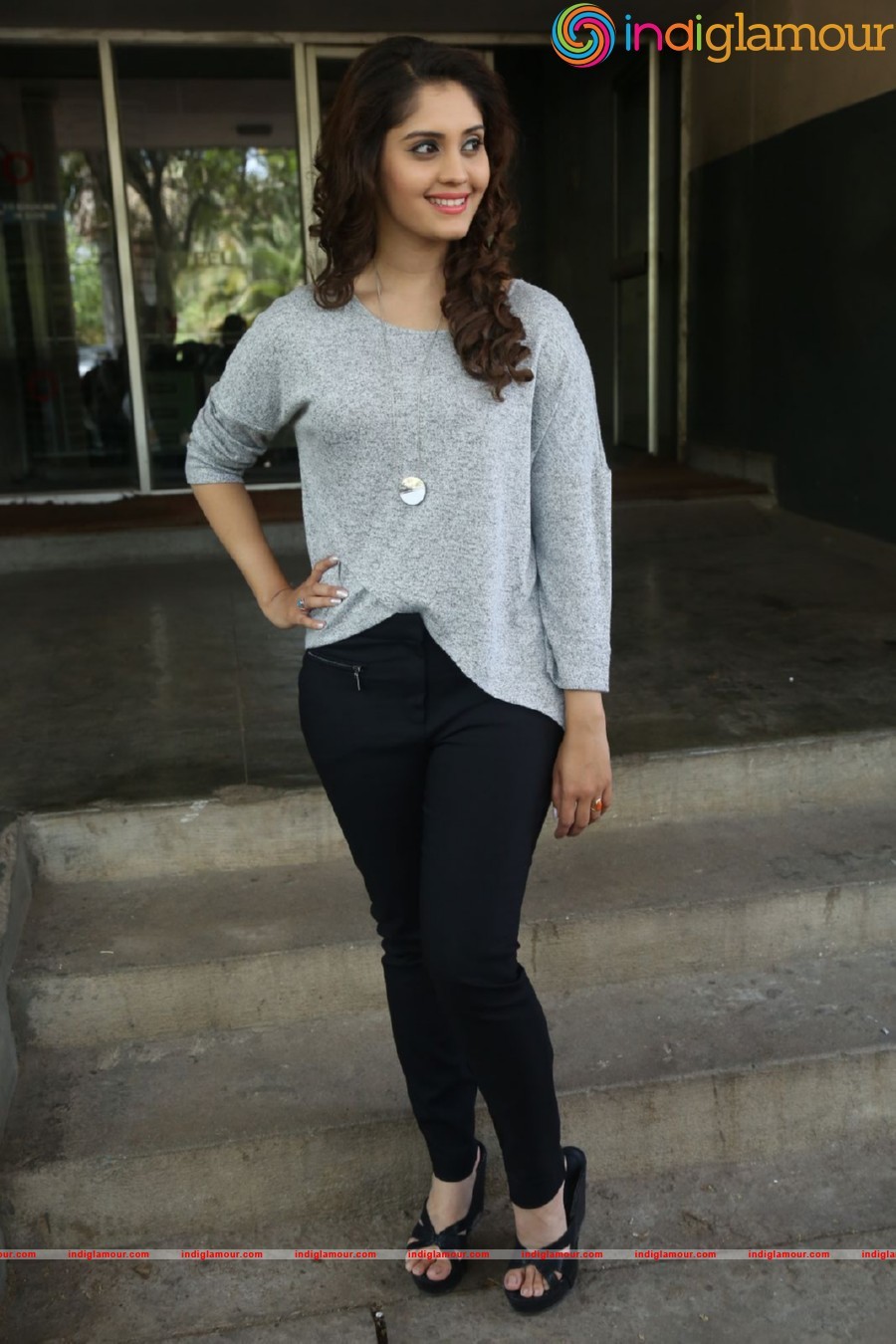 Surbhi Actress hd photo