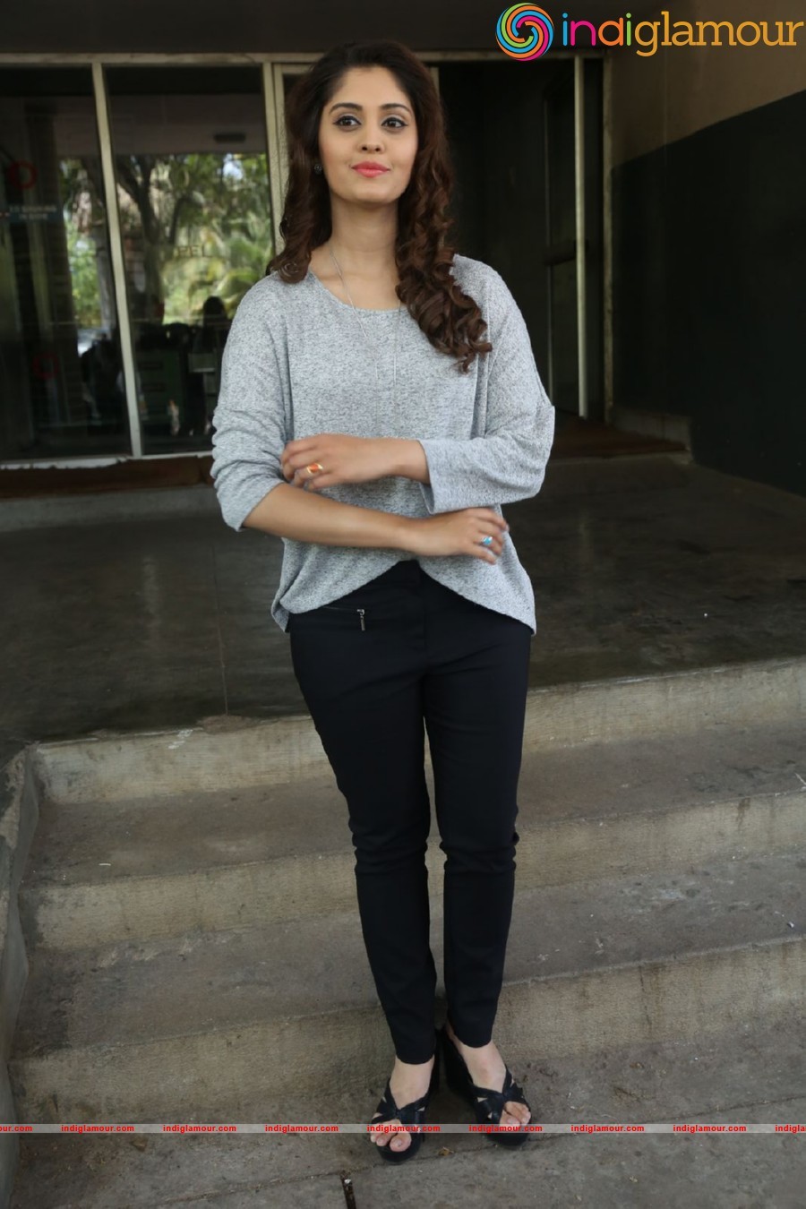 Surbhi Actress hd photo