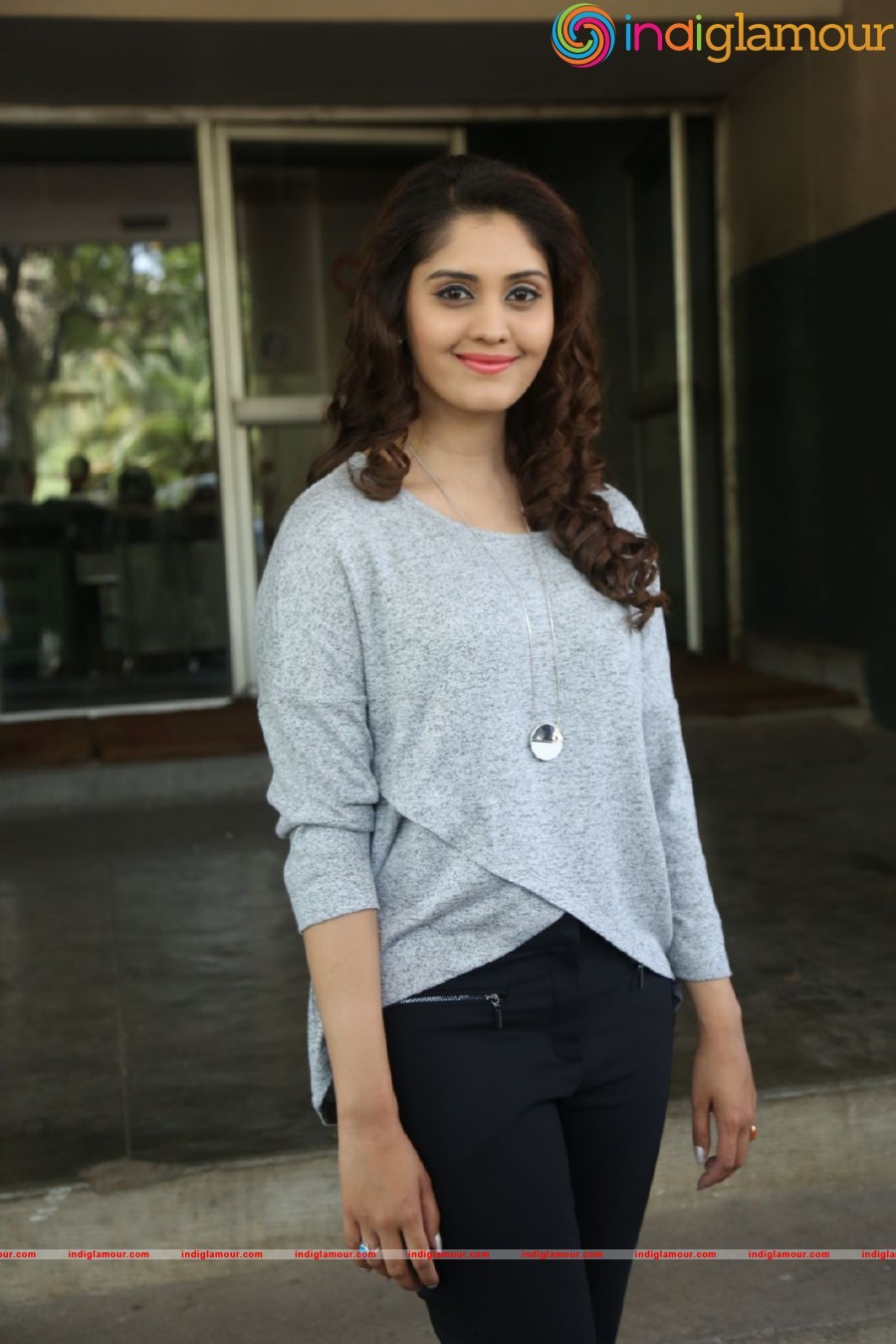 Surbhi Actress hd photo