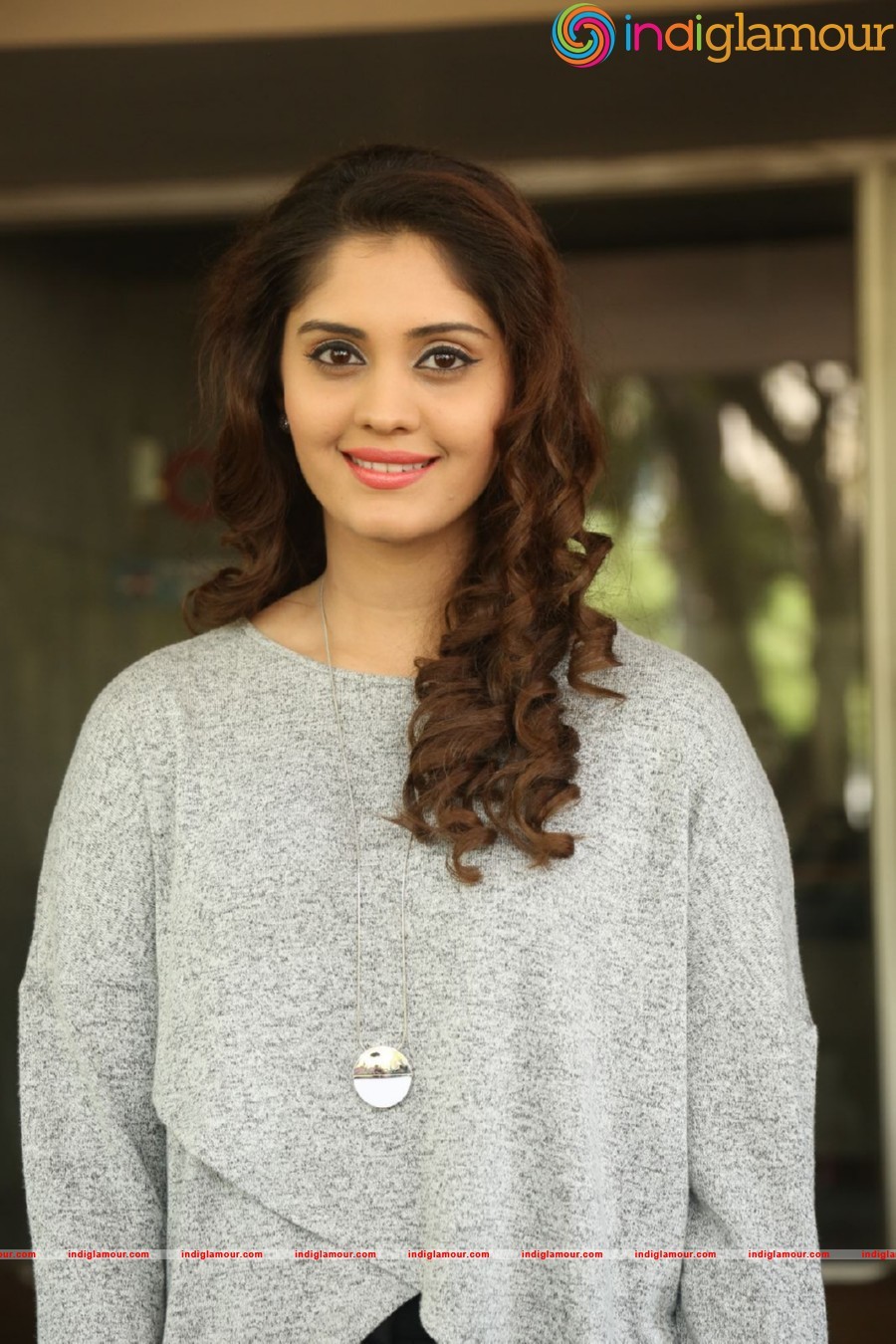 Surbhi Actress hd photo