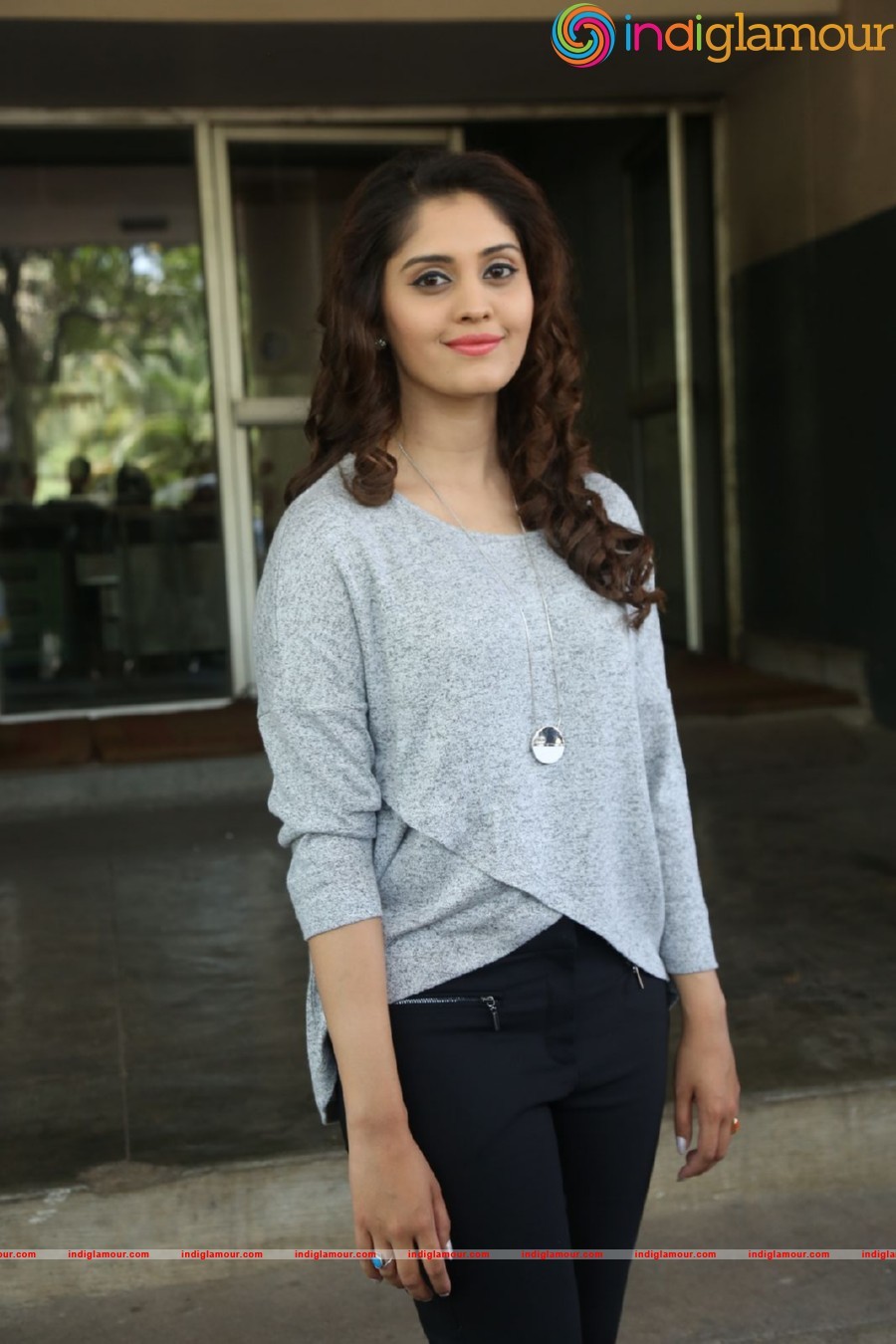 Surbhi Actress hd photo