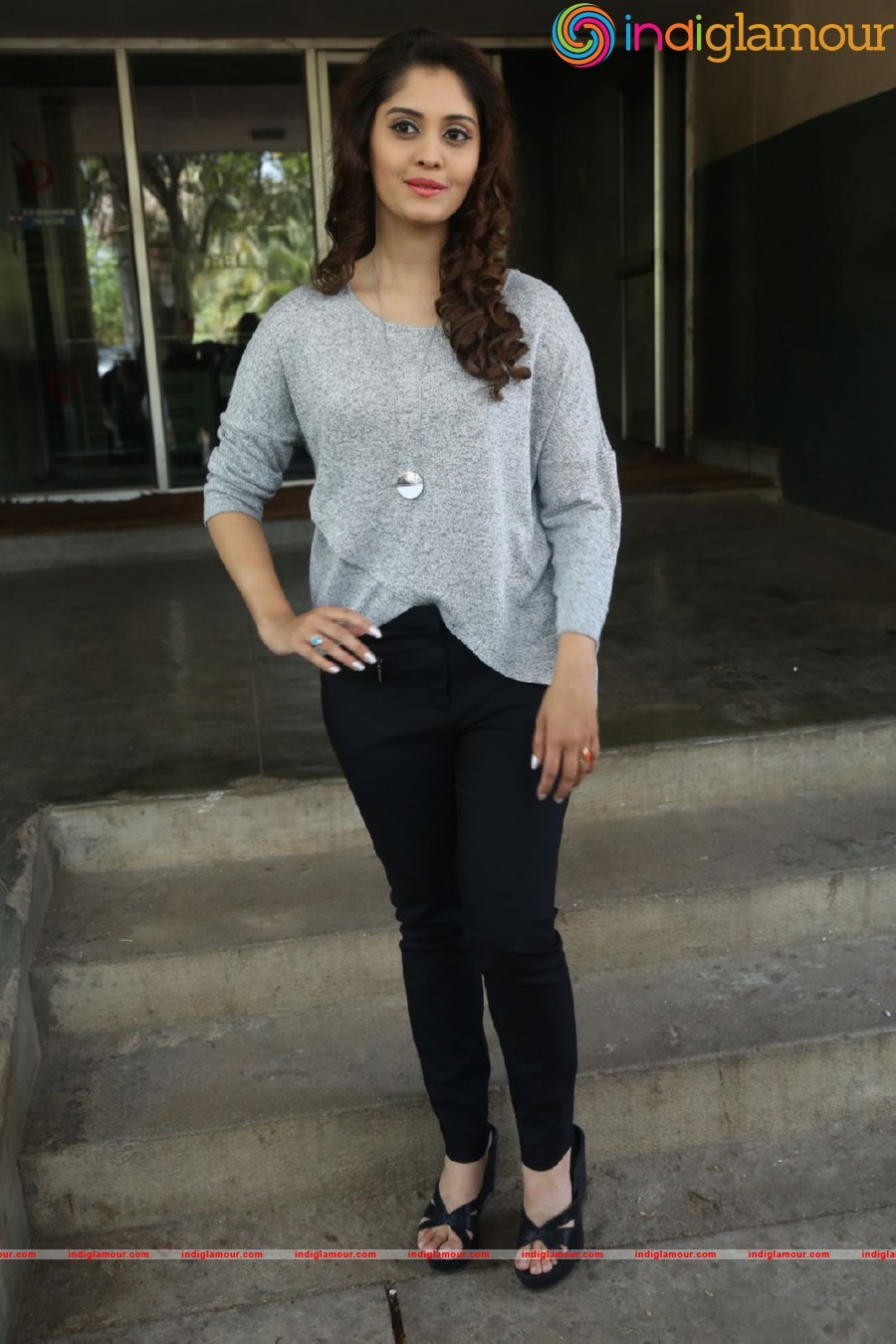 Surbhi Actress hd photo