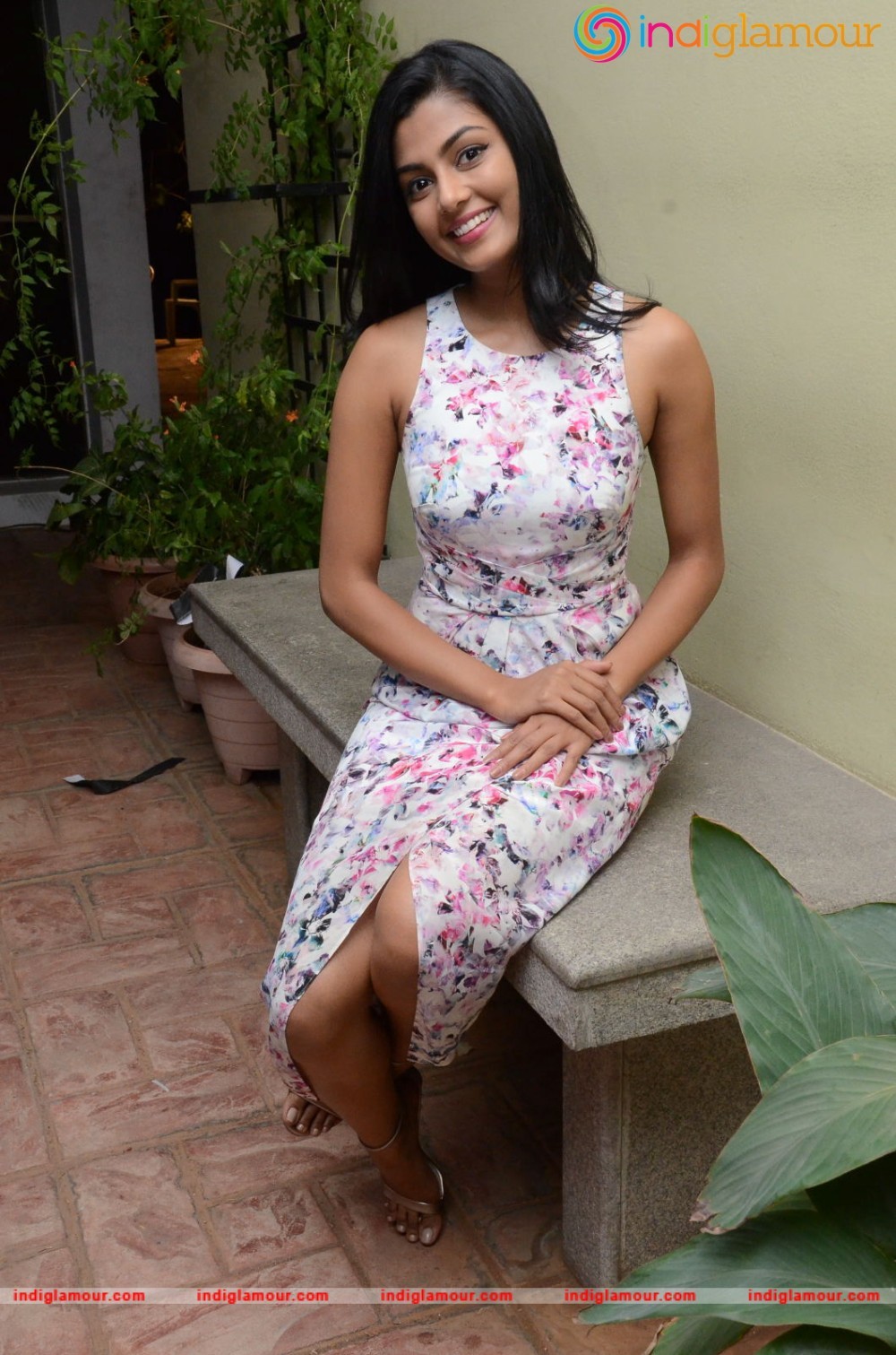 Anisha Ambrose Actress hd photo