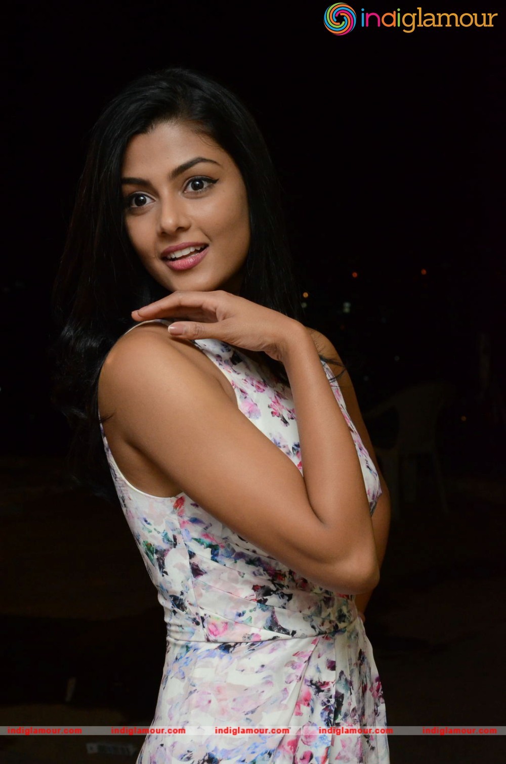 Anisha Ambrose Actress hd photo