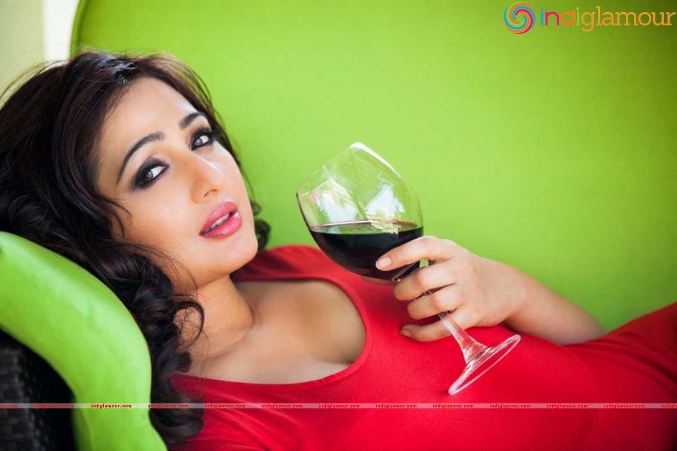 Aavaana ActressHot Photoshoot Stills Actress hd photo