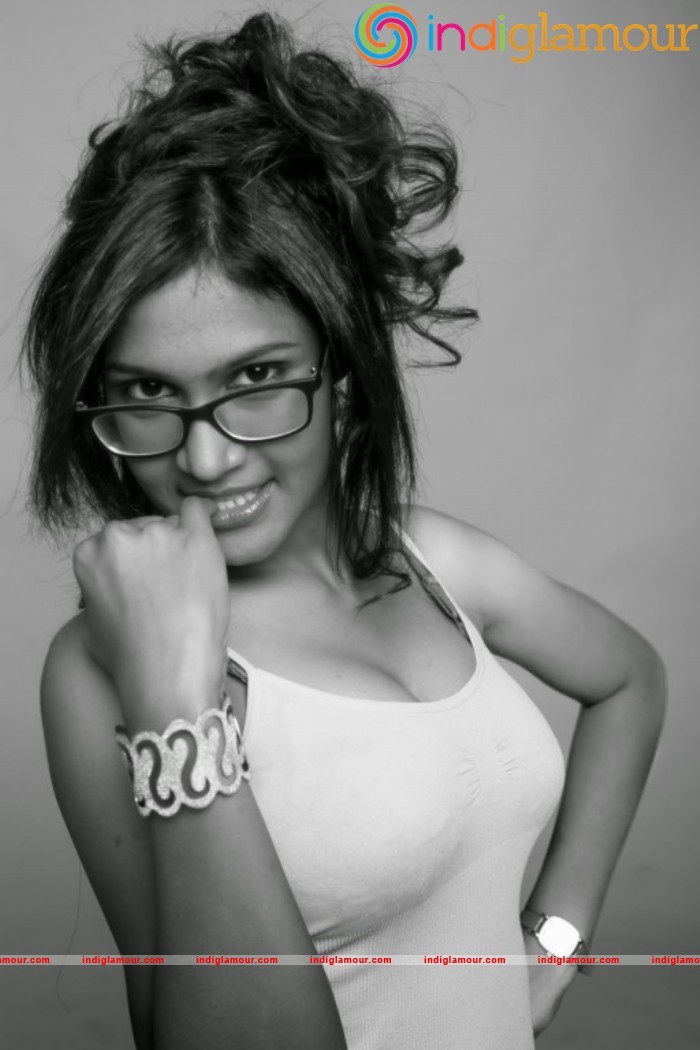 Suhasini Actress hd photo