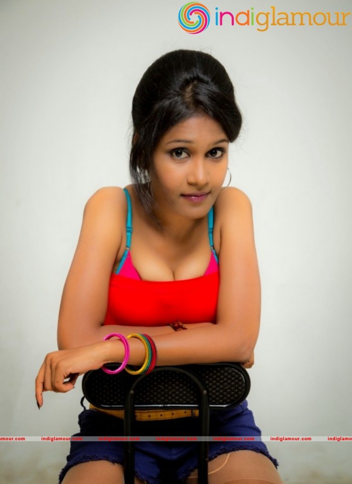 Suhasini Actress hd photo