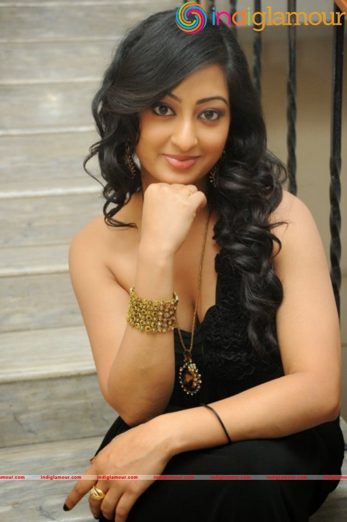 Tanishka Actress hd photo