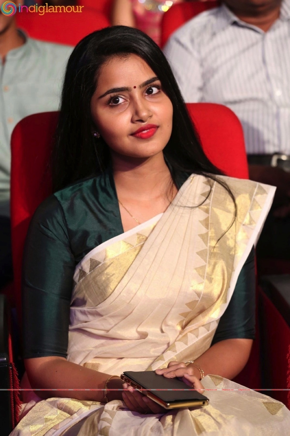 Anupama Parameshwaran Actress hd photo