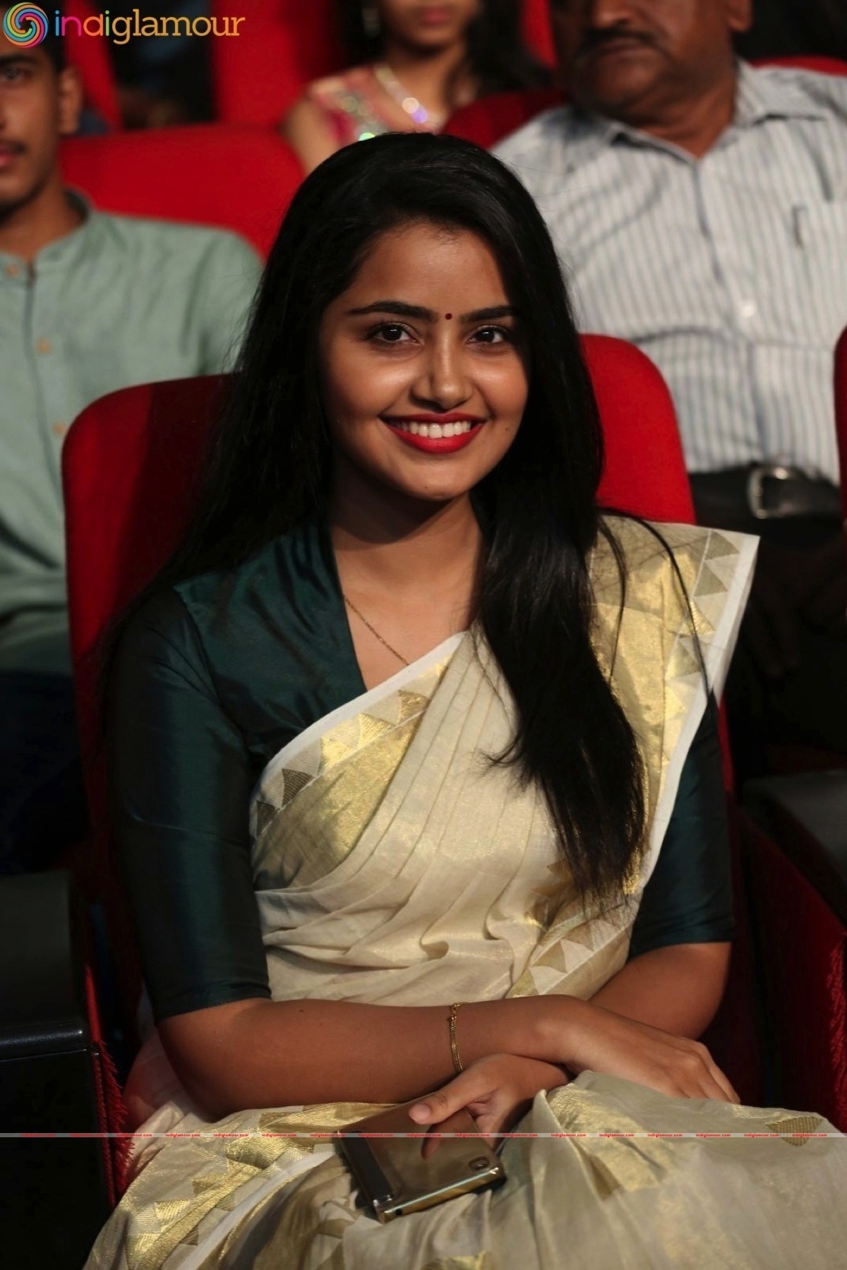 Anupama Parameshwaran Actress hd photo