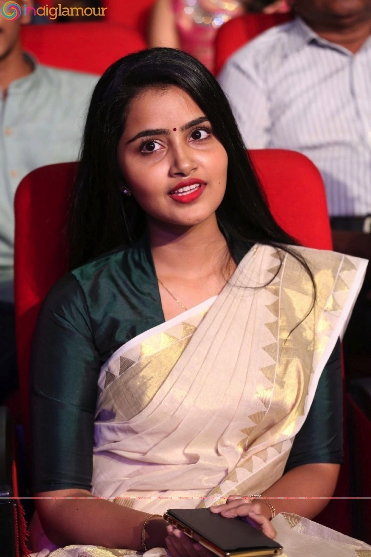 Anupama Parameshwaran Actress hd photo