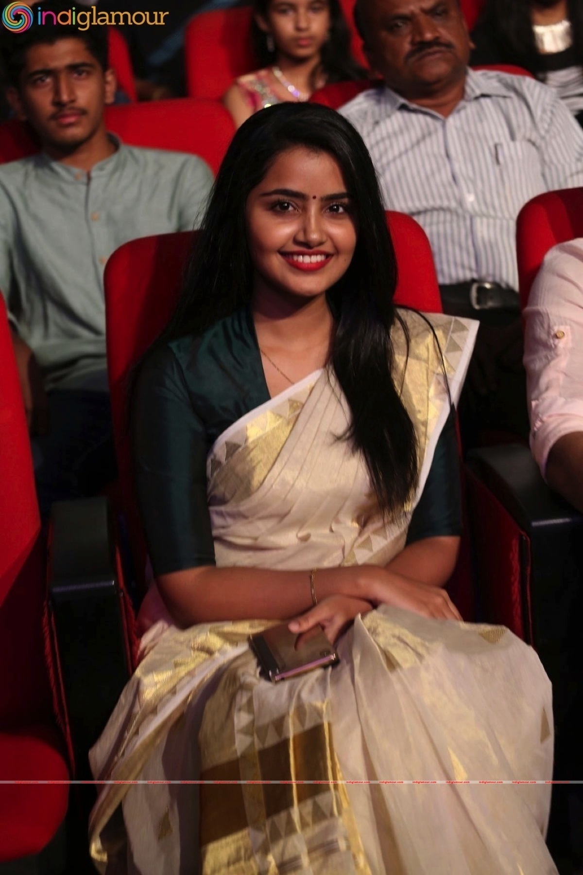 Anupama Parameshwaran Actress hd photo