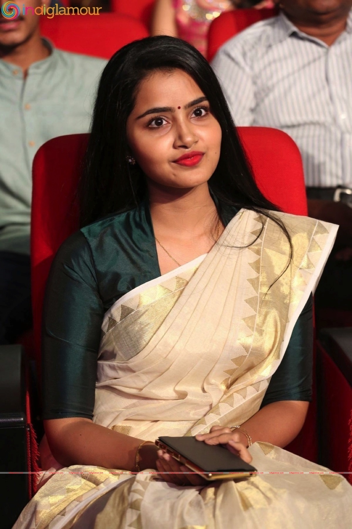 Anupama Parameshwaran Actress hd photo