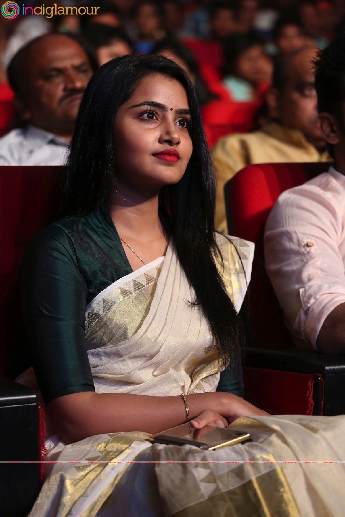 Anupama Parameshwaran Actress hd photo