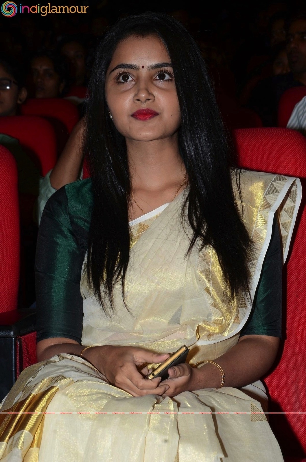 Anupama Parameshwaran Actress hd photo