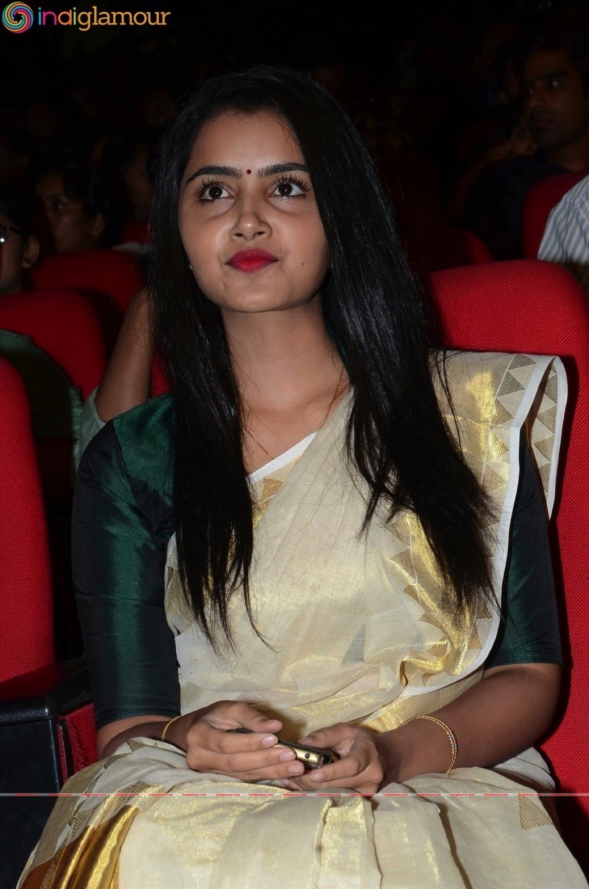 Anupama Parameshwaran Actress hd photo