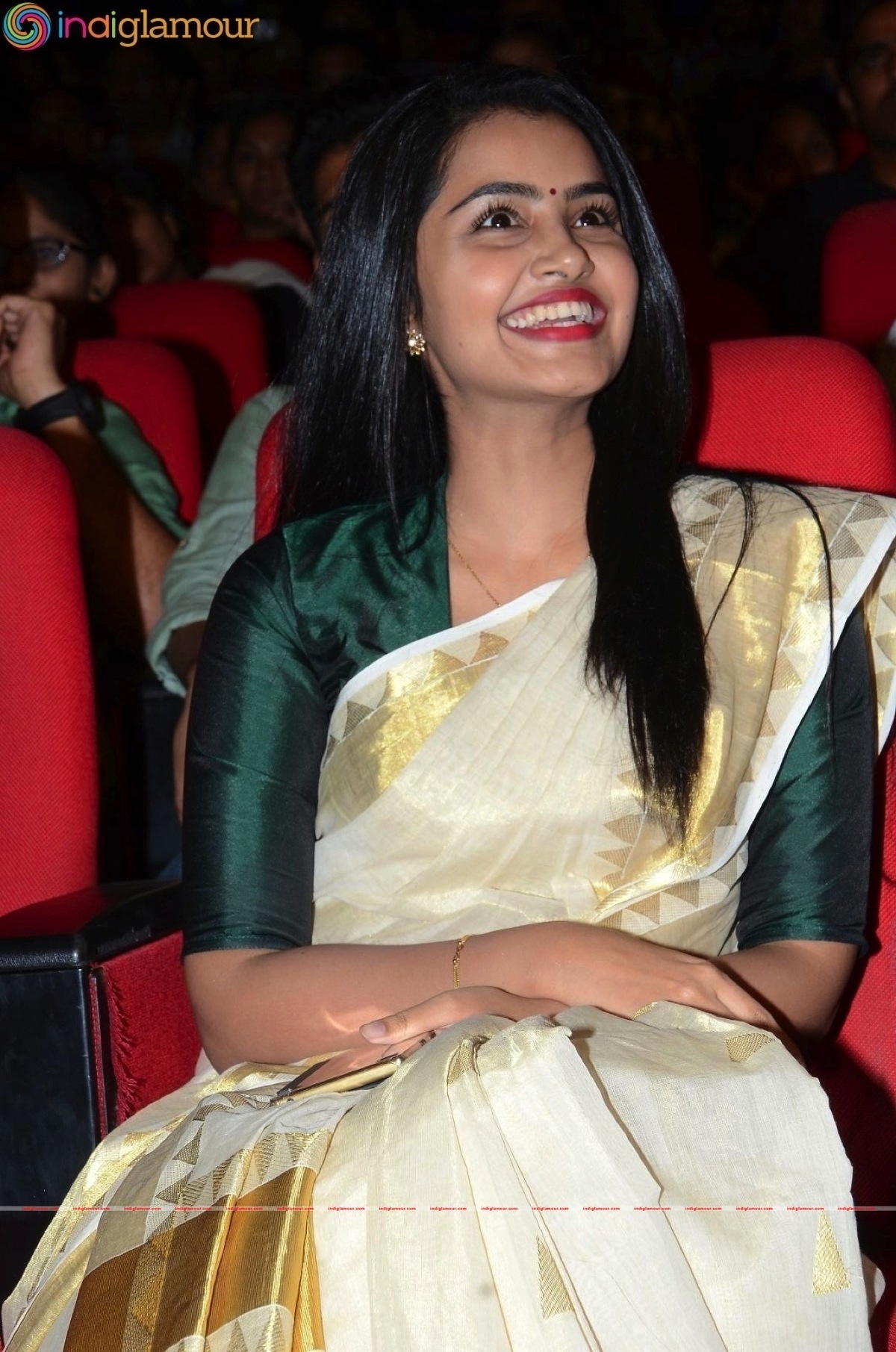 Anupama Parameshwaran Actress hd photo