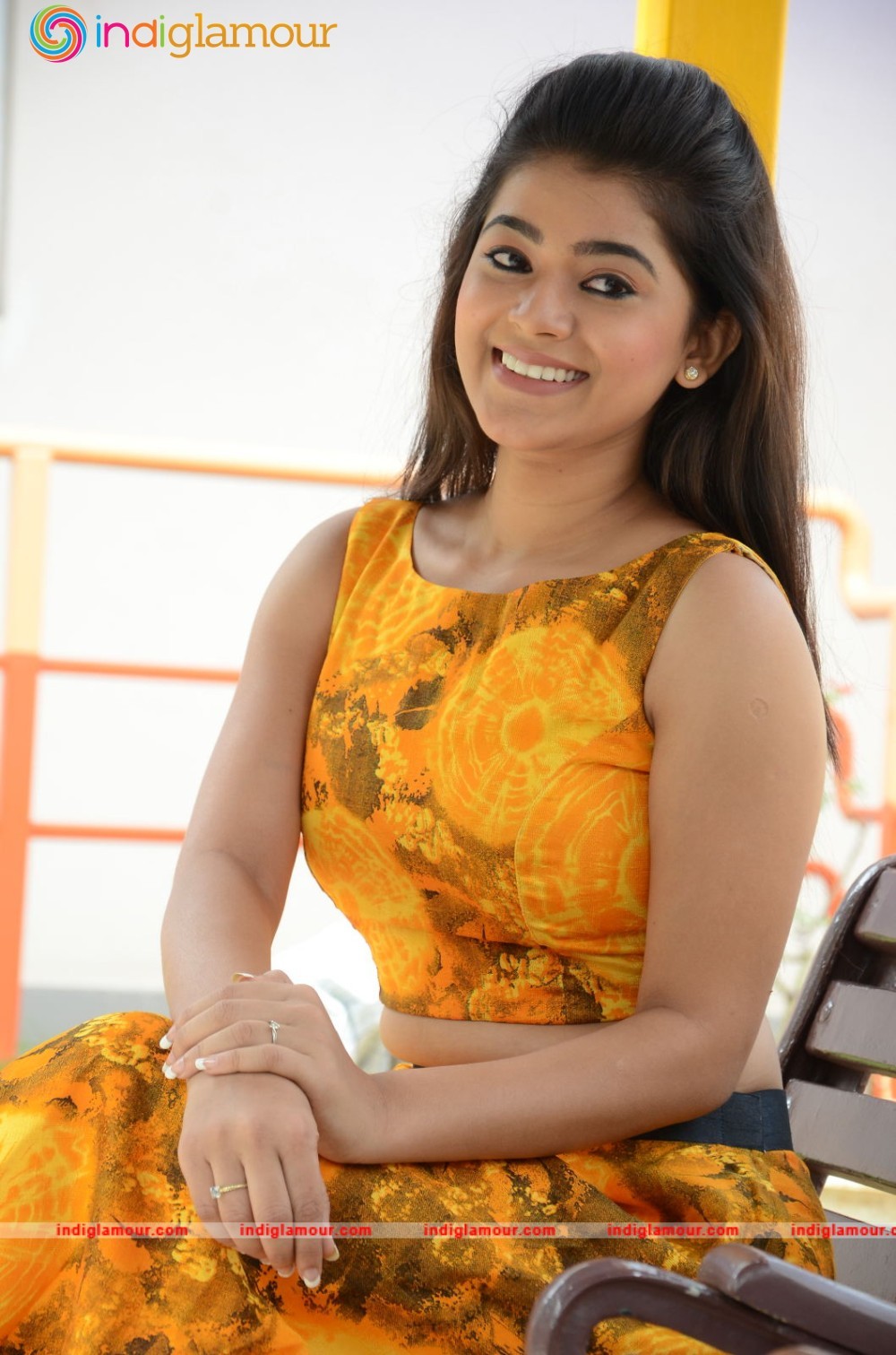 Yamini Bhaskar Actress hd photo