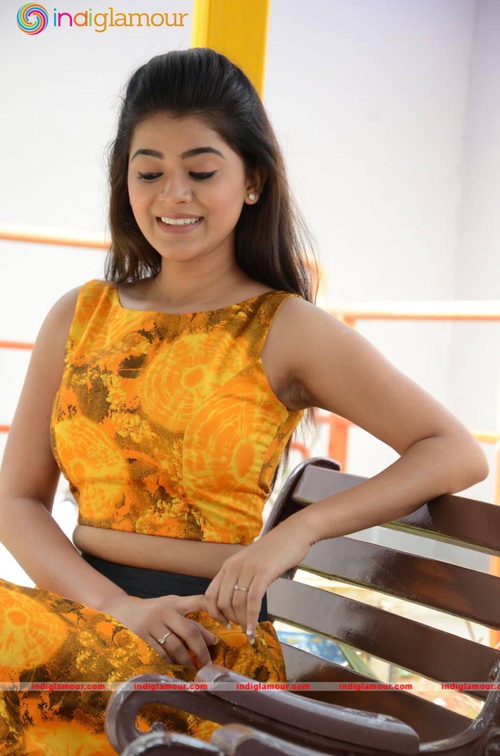 Yamini Bhaskar Actress hd photo