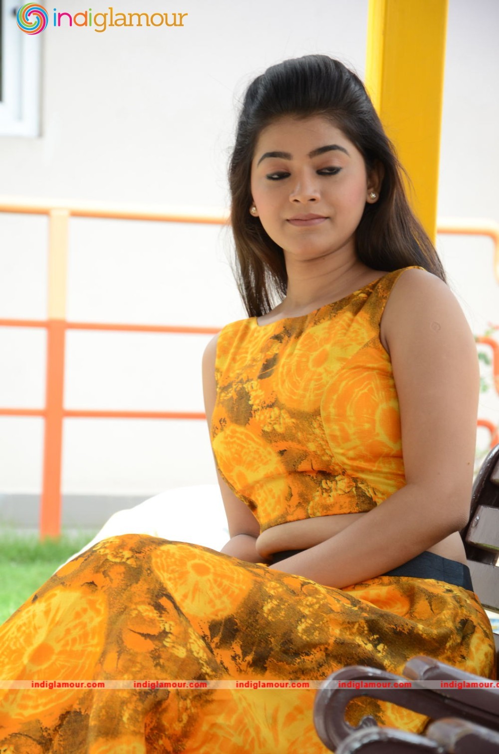 Yamini Bhaskar Actress hd photo
