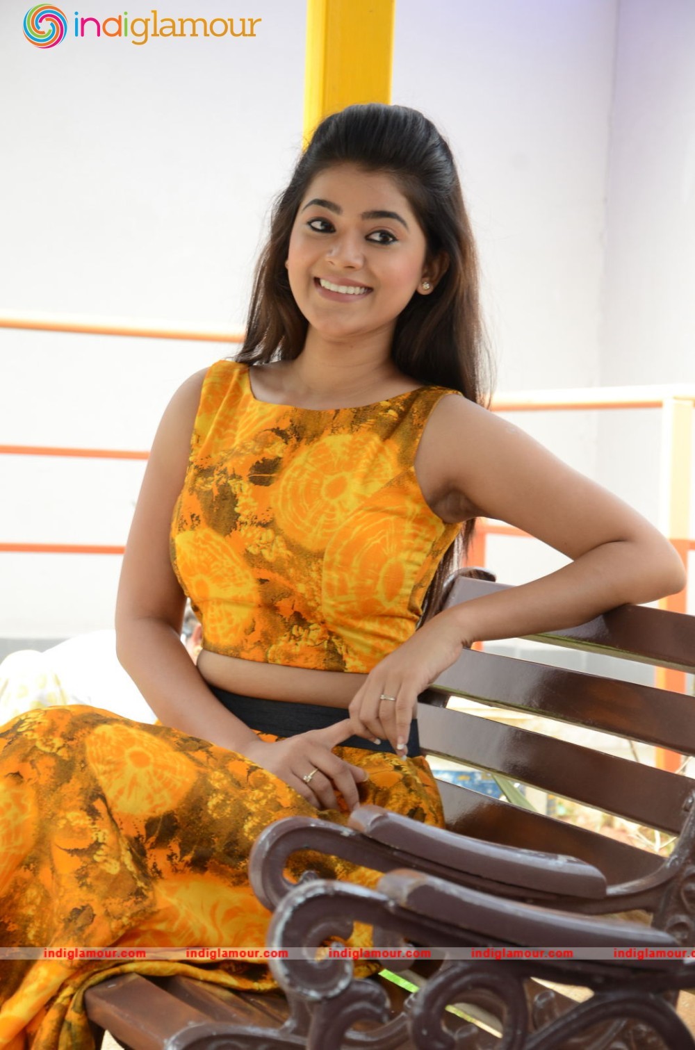 Yamini Bhaskar Actress hd photo