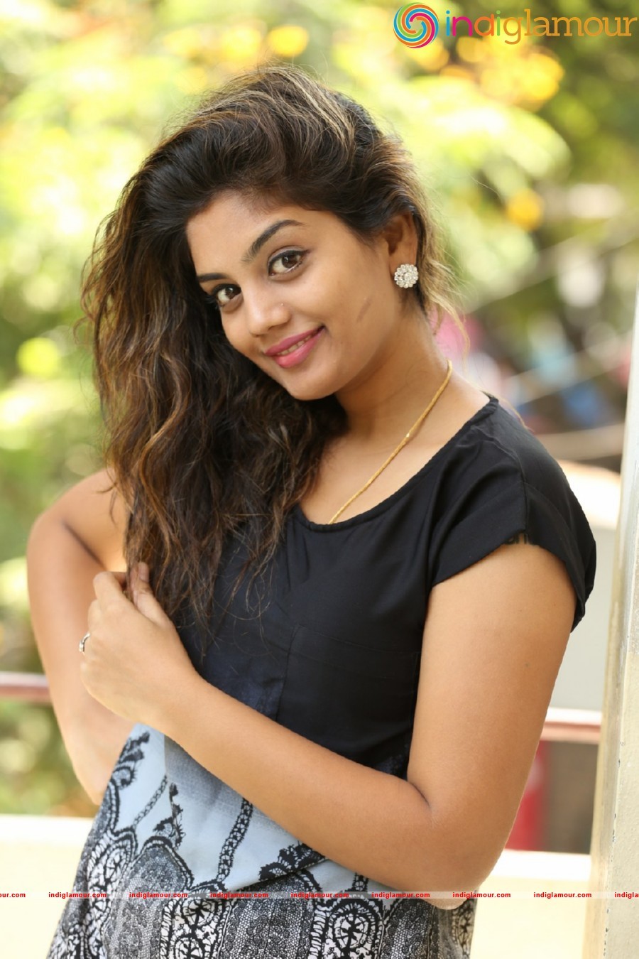 Karuna Actress hd photo