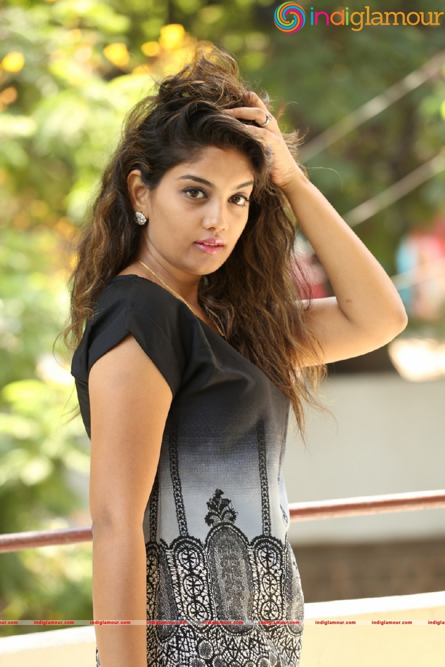 Karuna Actress hd photo