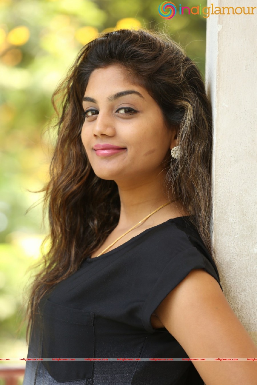 Karuna Actress hd photo