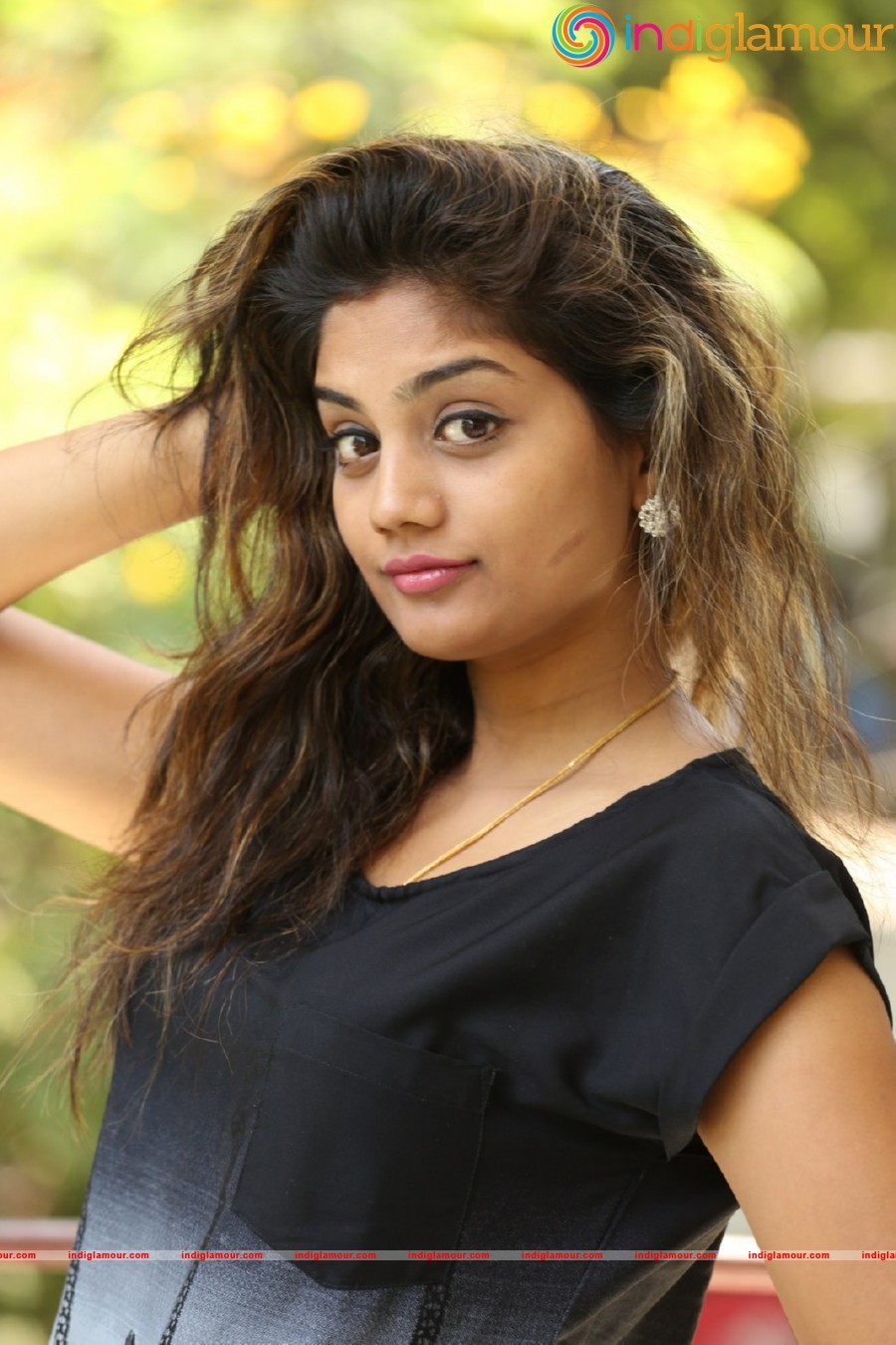 Karuna Actress hd photo