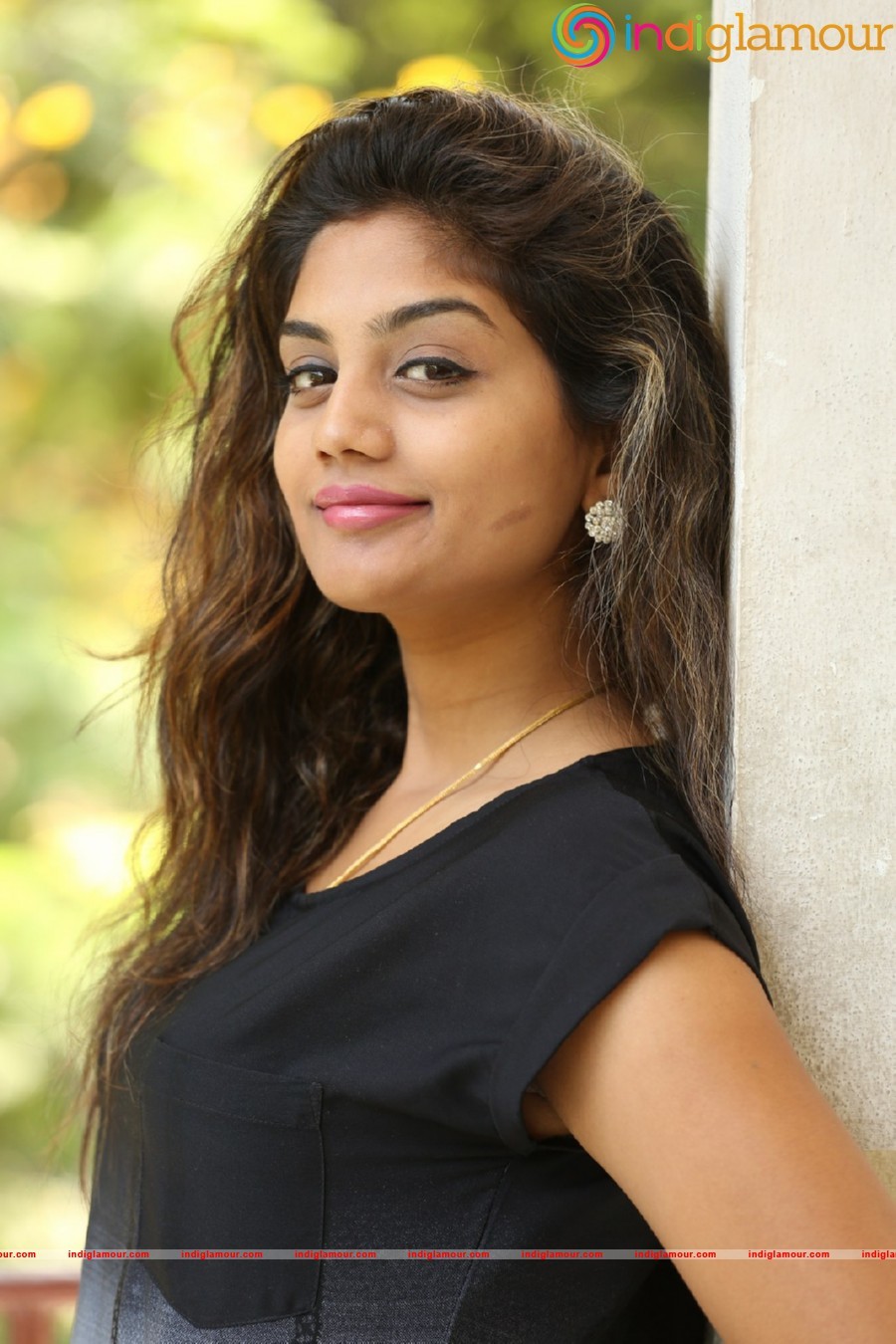 Karuna Actress hd photo