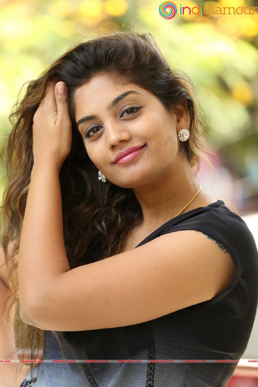 Karuna Actress hd photo
