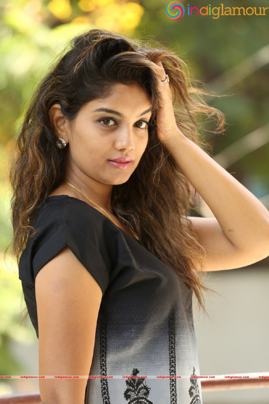 Karuna Actress hd photo
