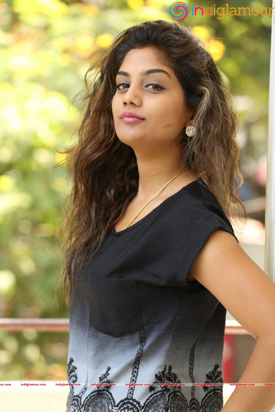 Karuna Actress hd photo