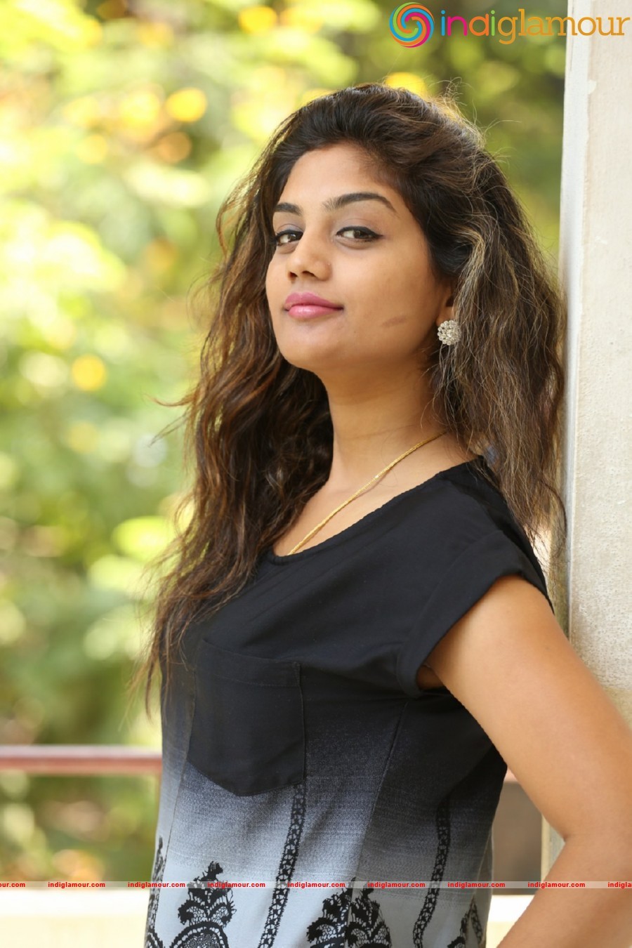 Karuna Actress hd photo