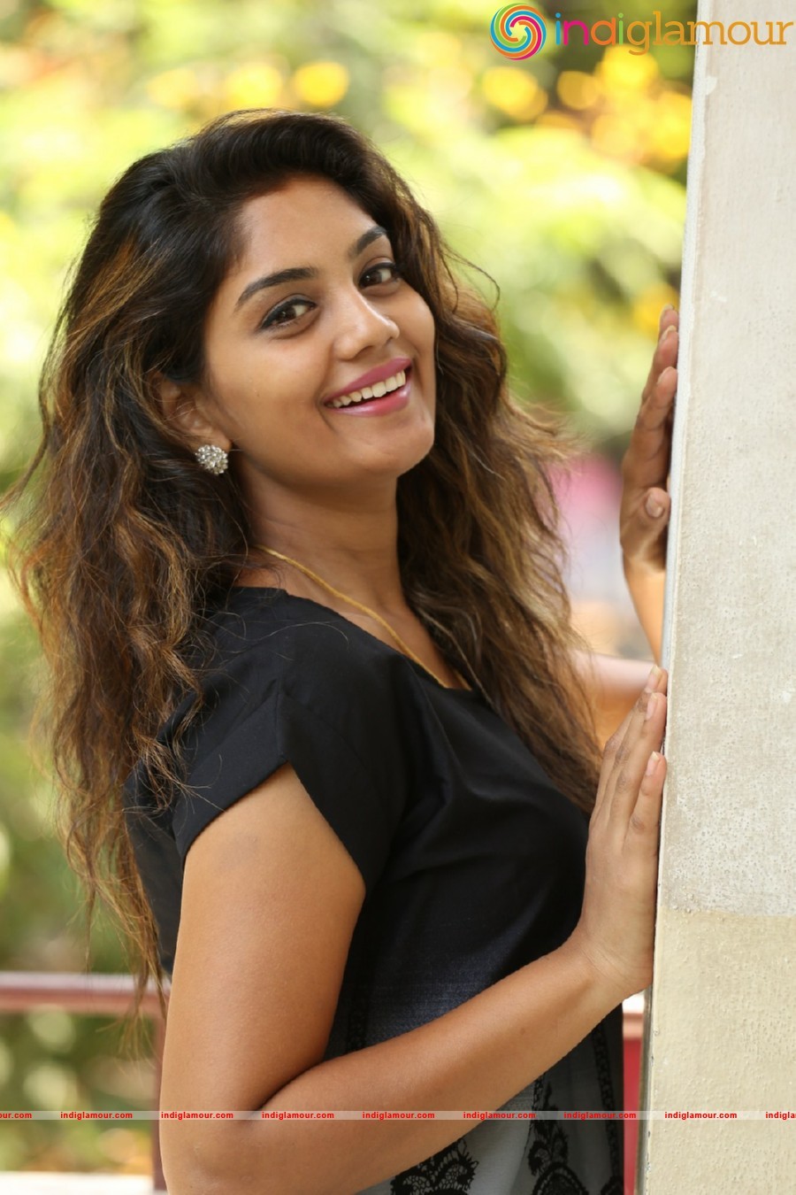 Karuna Actress hd photo