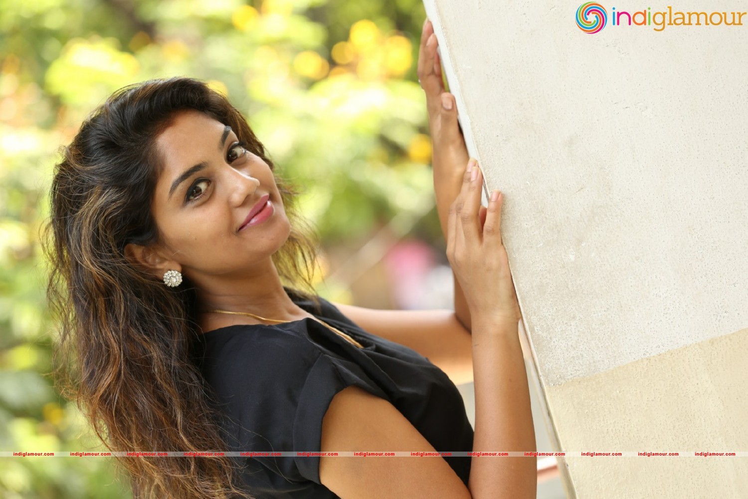Karuna Actress hd photo