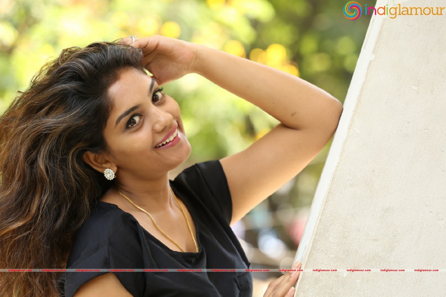Karuna Actress hd photo