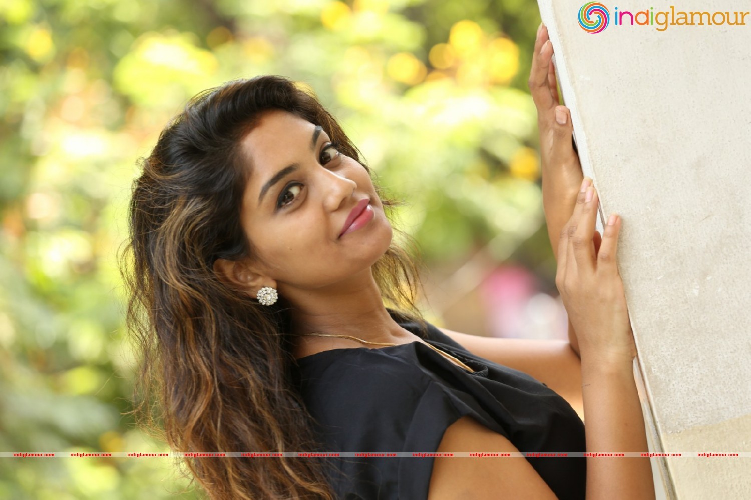 Karuna Actress hd photo