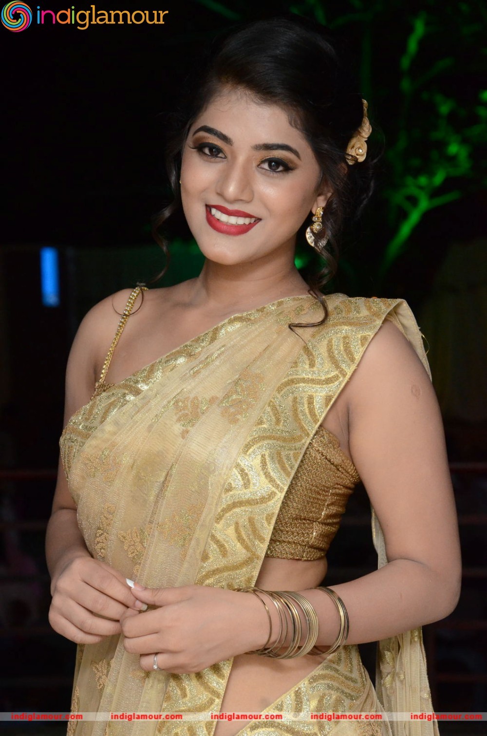 Yamini Bhaskar Actress hd photo