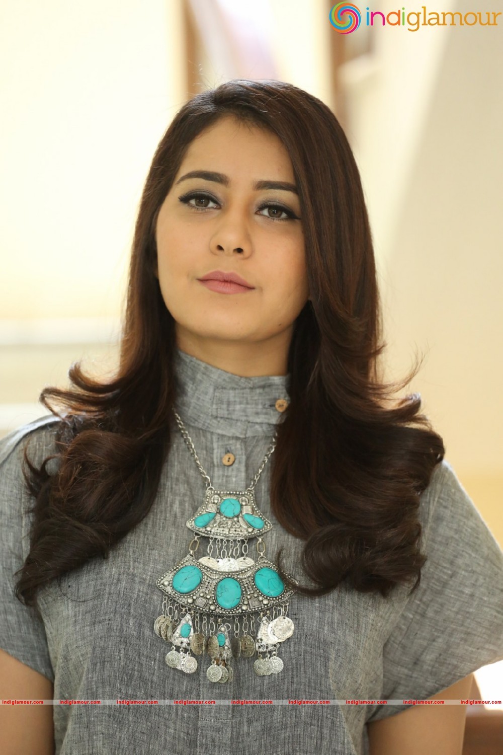 Rashi Khanna Latest Pics Actress hd photo