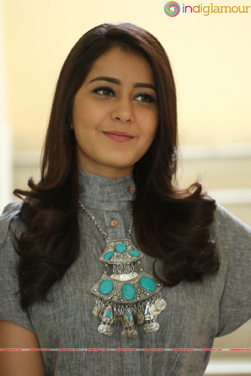 Rashi Khanna Latest Pics Actress hd photo