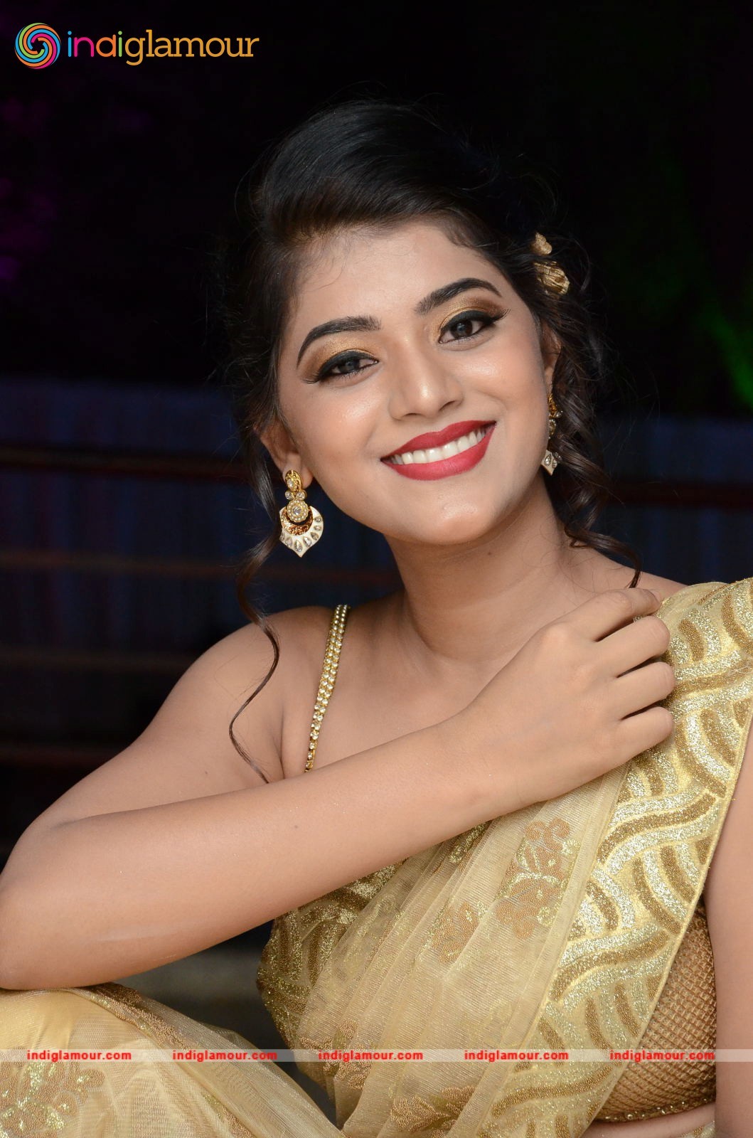 Yamini Bhaskar Actress hd photo