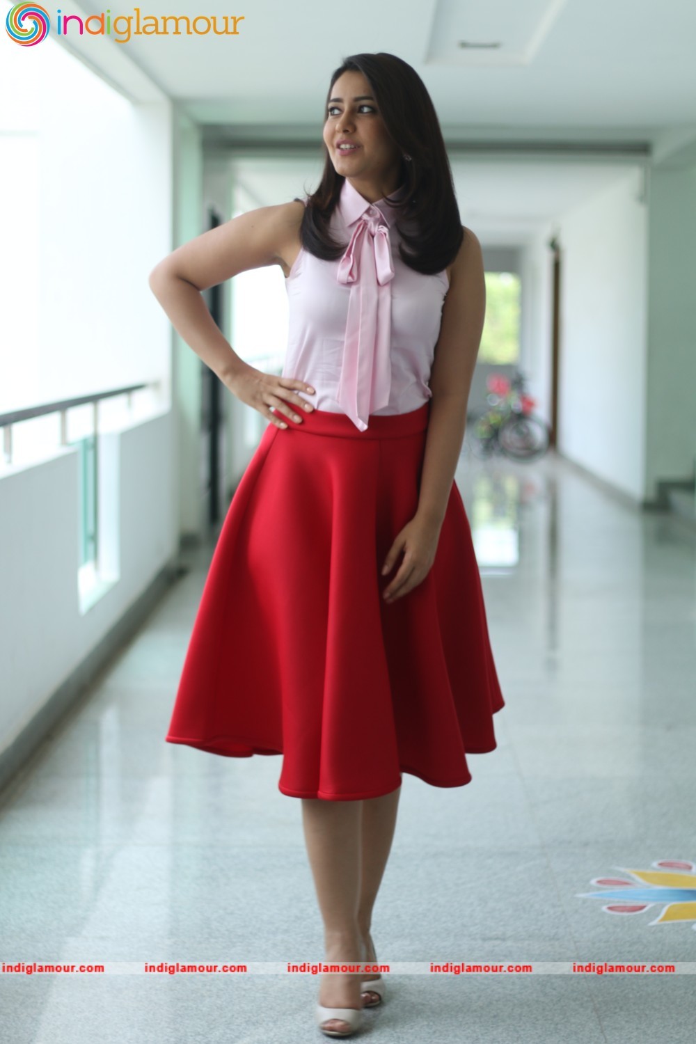 Rashi Khanna Actress hd photo