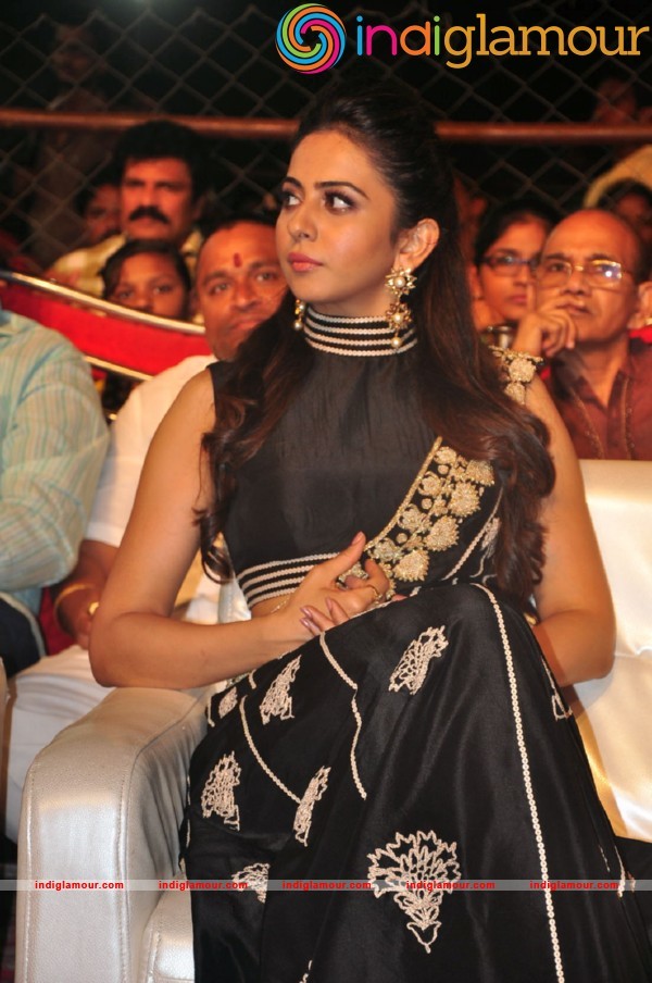 Rakul Preet Singh At Sarrainodu Blockbuster Function Actress hd photo